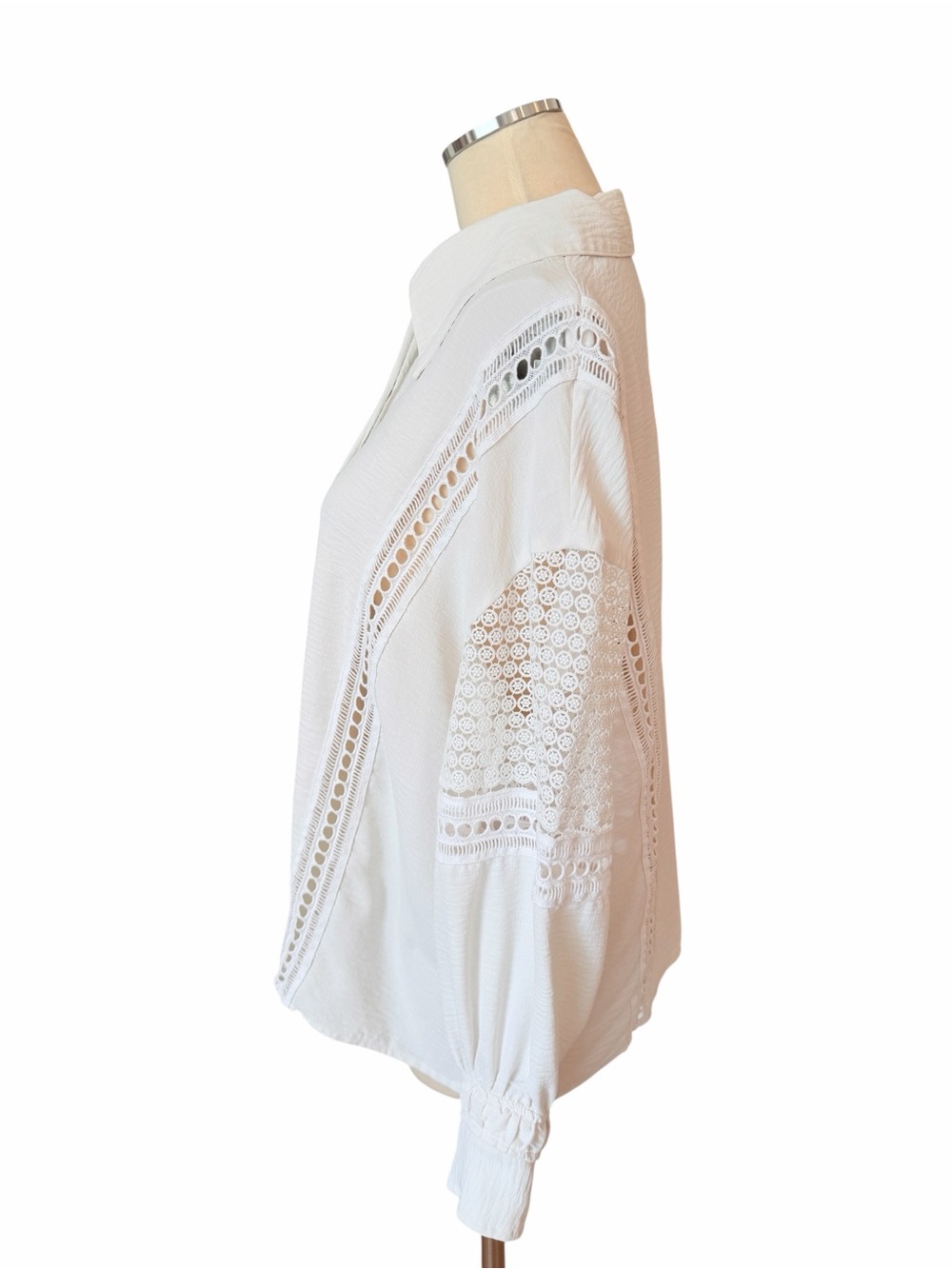 Brochu Walker Kaia Blouse Oversized White Eyelet Lace Inset Long-Sleeve Top Sz M - Picture 10 of 13